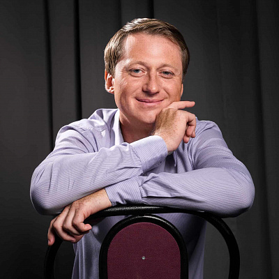 Дмитрий  Тохомов 